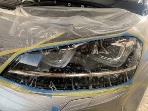 ヘッドライトプロテクションフィルム貼り付け